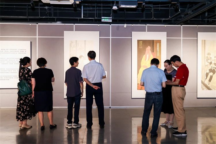 雨花满天——2022工笔画作品展览在南京市雨花美术馆开幕